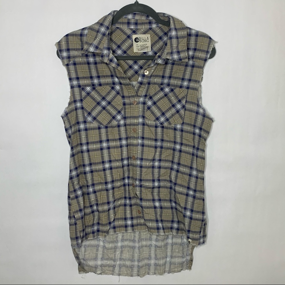 5/$25 Billabong sleeveless flannel